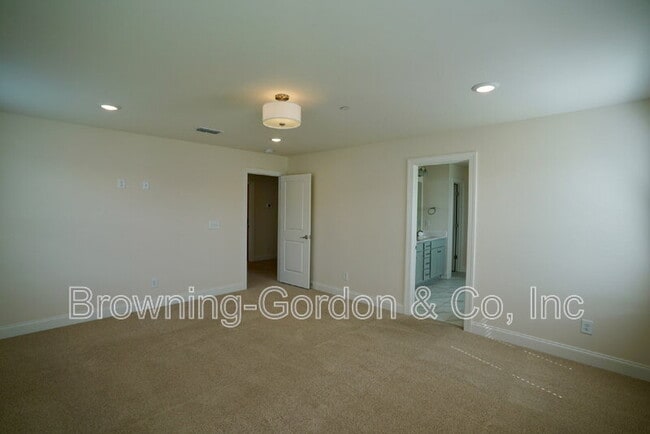 Building Photo - 797 Ravensdowne Dr