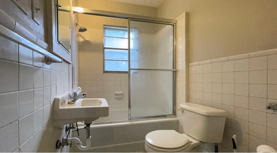 Building Photo - 1114 N Carlos St