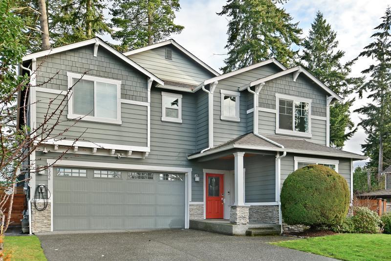 Building Photo - 12206 Densmore Ave N