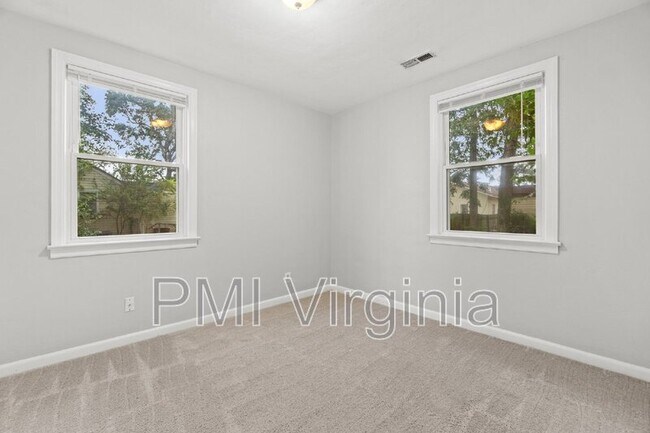 Building Photo - 3424 Argonne Ave