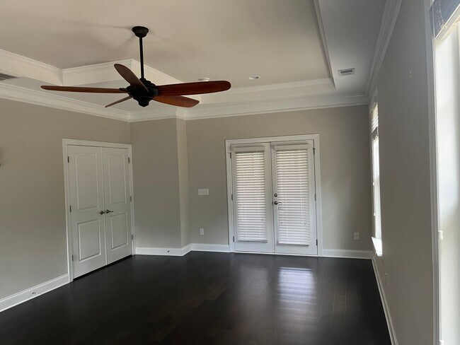 Building Photo - Must See! Beautiful 5/5 Home in Simpsonville!