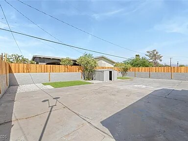Building Photo - 2221 Ellis St
