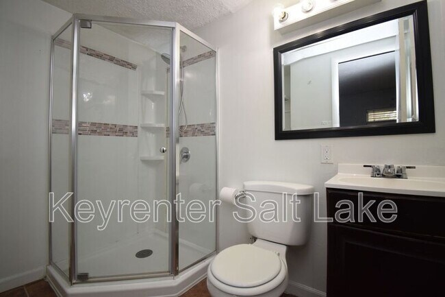 Building Photo - 616 Beynon Ct