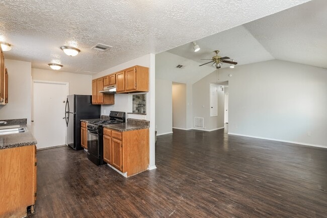 Building Photo - 13526 Hampton Falls Dr