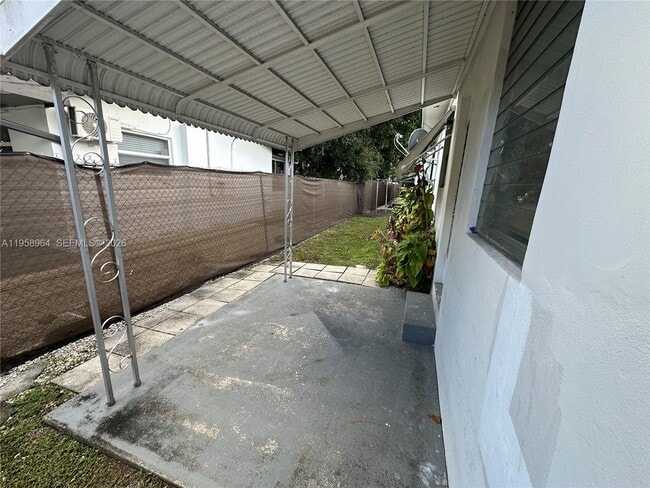 Building Photo - 2222 Jackson St