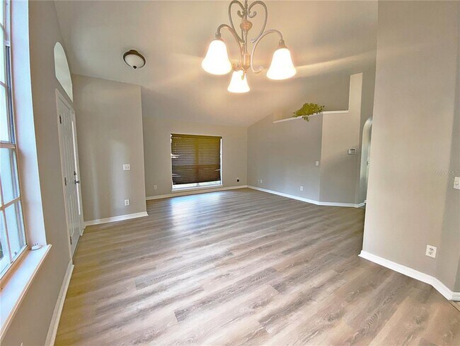 Building Photo - 16834 Rockwell Heights Ln