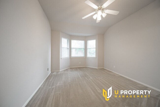 Building Photo - Location! Location! Two bedrooms downstair...