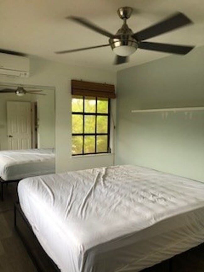 Building Photo - Kihei Cove 2 bedroom 2 bath with Pool acro...