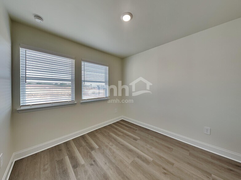 Building Photo - 3089 Ansley Place Rd