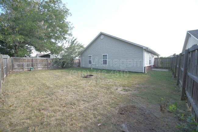 Building Photo - 89 W Fairlane Ct
