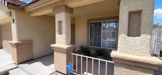 Building Photo - Beautiful Single Story Summerlin Home on a corner lot.
