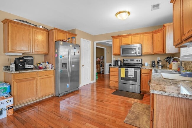 Building Photo - 4317 Saron Dr