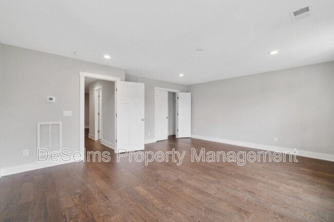Building Photo - 759 Mill Creek Meadow Dr