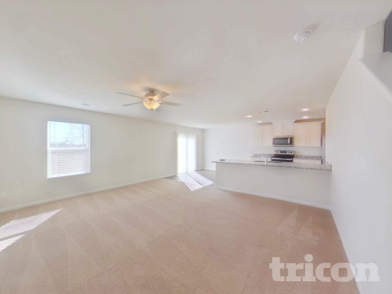 Building Photo - 2186 Southlea Dr