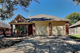 Building Photo - 4911 Lake Daniel Ct