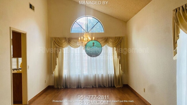 Building Photo - 23972 Creekwood Dr