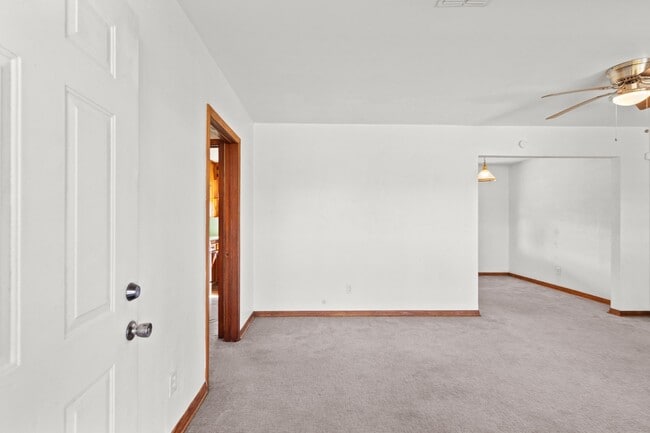 Building Photo - 241 W Rittenhouse St