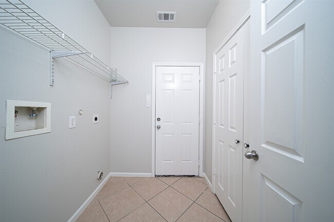 Building Photo - 13111 S Bellaire Estates Dr