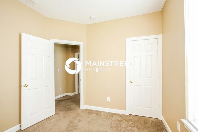 Building Photo - 3 Bedroom Pet-Friendly Home in Indianapoli...