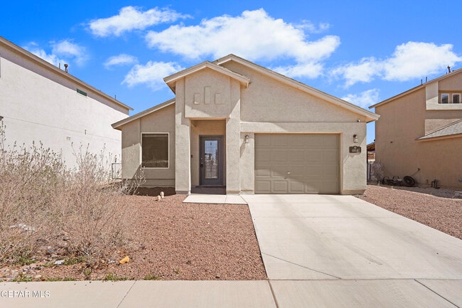 Building Photo - 4868 Marisabel Azcarate St