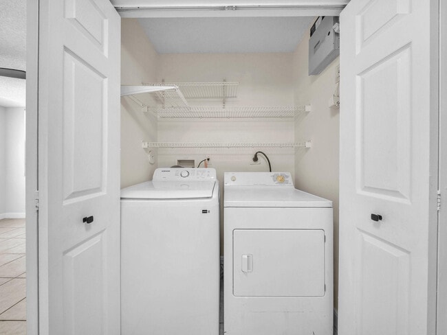 Building Photo - 11165 SW 6th St