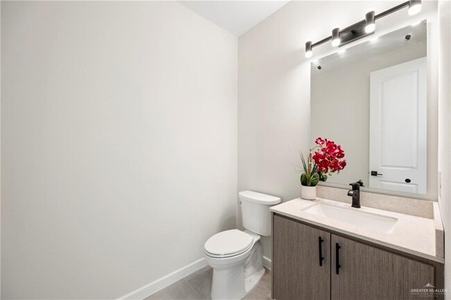 Building Photo - 22 Dorado Dr