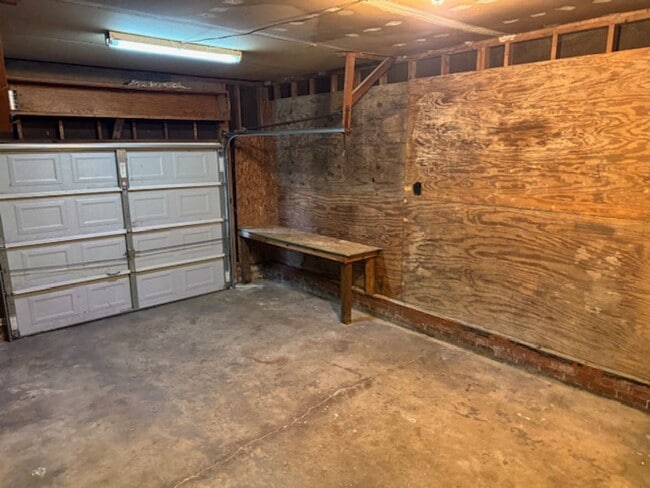 Building Photo - 303 Tall Pine Road