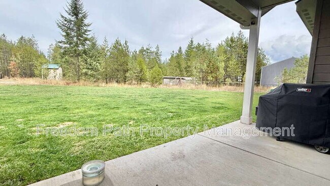 Building Photo - 1519 Delano Rd