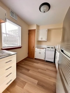 Building Photo - 498 Lee St