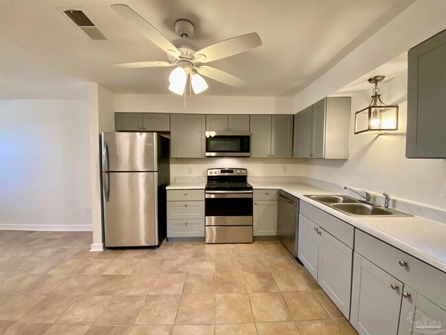 Building Photo - 9519 Lillian Hwy