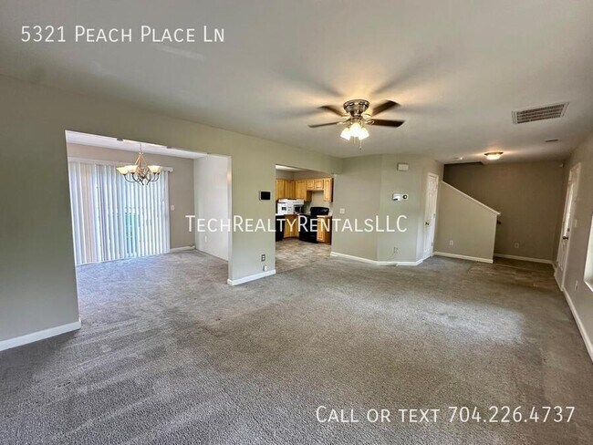 Building Photo - 5321 Peach Pl Ln