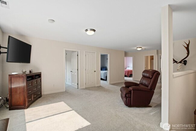 Building Photo - Gorgeous home in Snohomish available 9/15/...