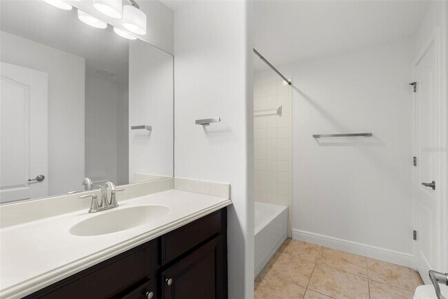 Building Photo - 10144 Arbor Run Dr