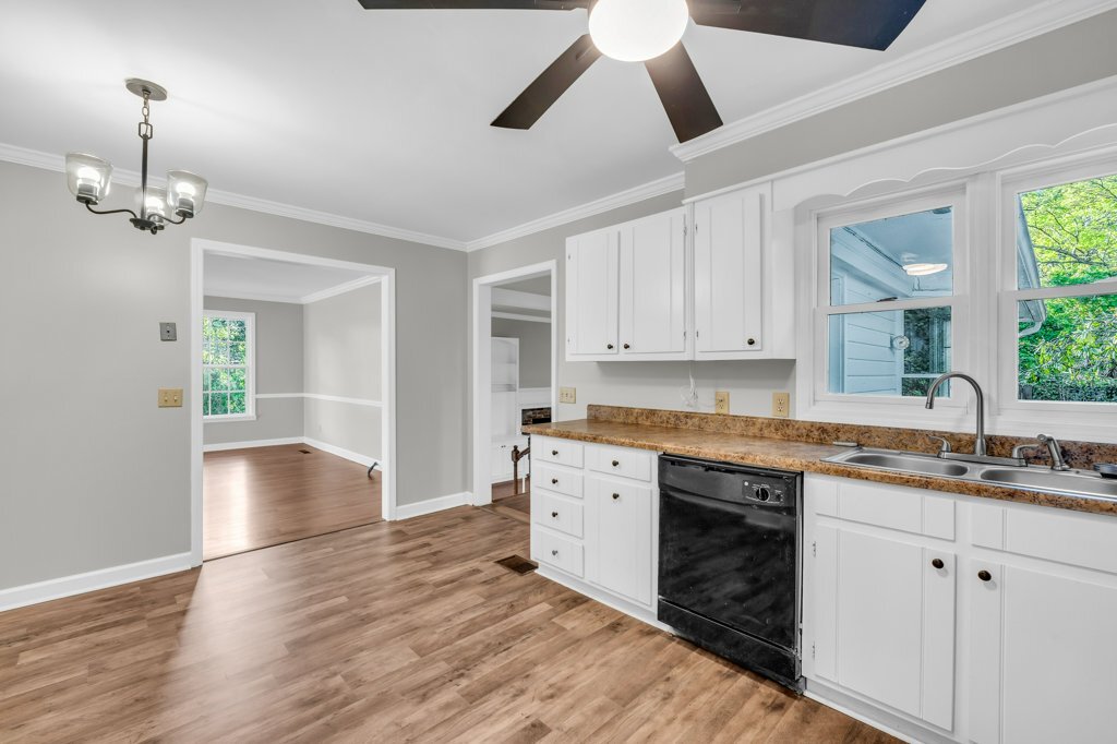 Building Photo - 1609 Chickasaw Dr