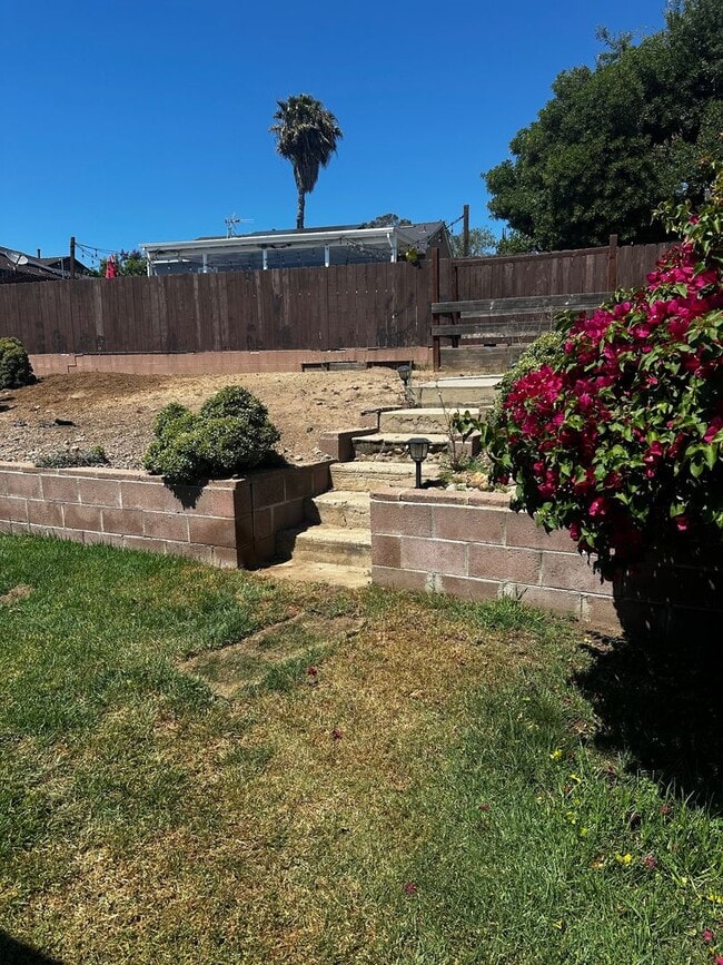 Building Photo - Beautiful 3 bedroom 1 Bath Home near SDSU