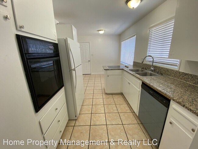 Building Photo - 3 br, 2 bath House - 3701 Apache Ln