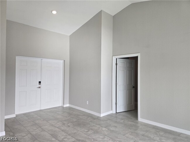 Building Photo - 4309 NE 20th Ct