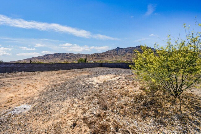 Building Photo - 3510 W Bohl St