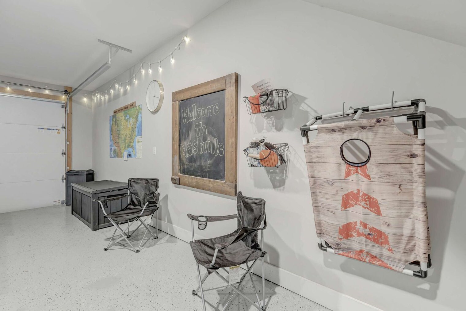 Building Photo - 978 Youngs Ln