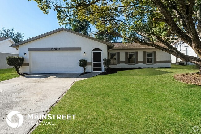 Building Photo - 13903 Briardale Ln