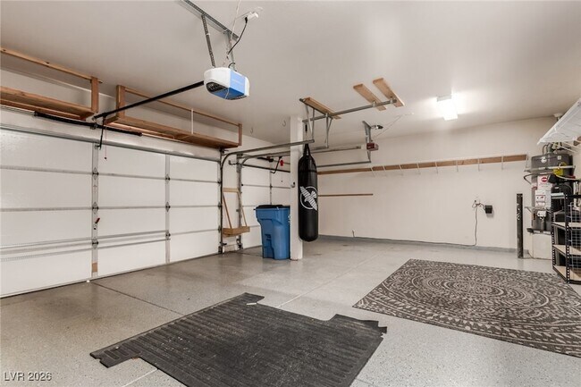 Building Photo - 264 Pointe Ranier Ave