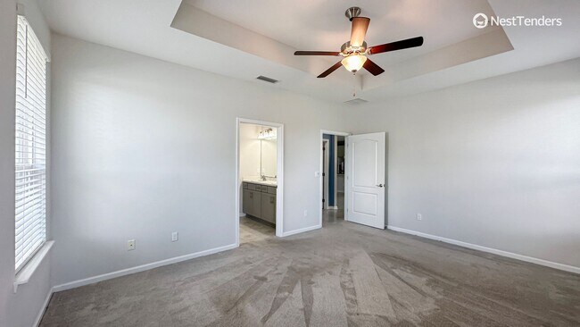 Building Photo - Four Bedrooms in the Heart of Nassau County!