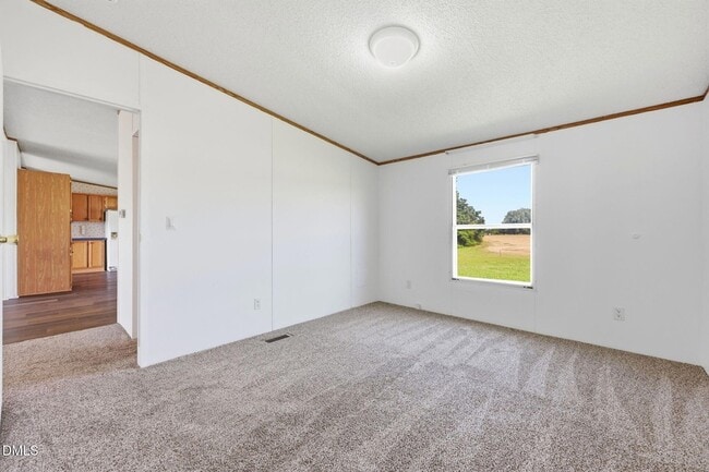 Building Photo - 1385 Live Oak Rd