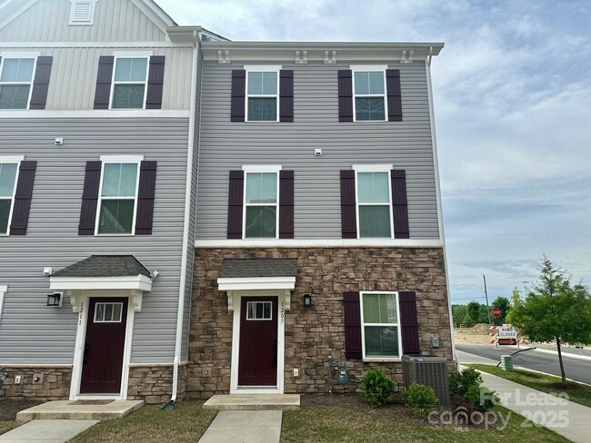 Primary Photo - 1207 Newell Towns Ln