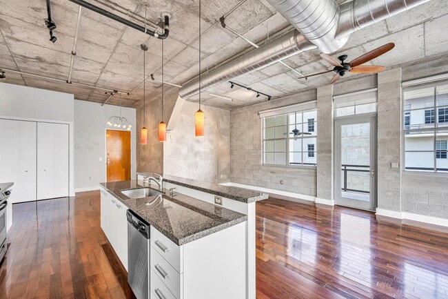 Building Photo - 411 NW 1st Ave