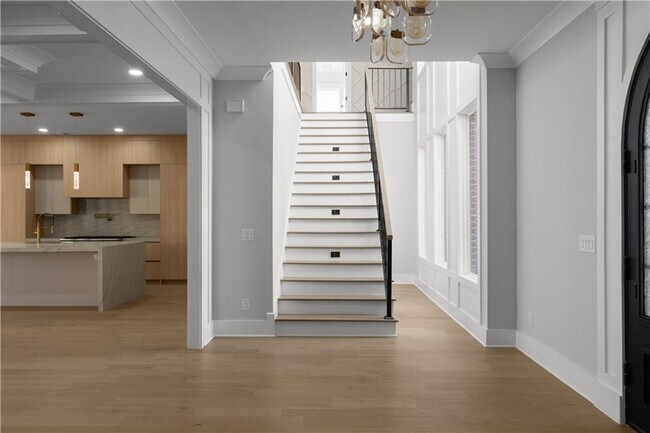 Building Photo - 407 Buford