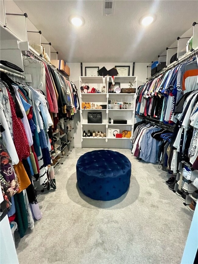 Building Photo - 2014 W Chandler Ave