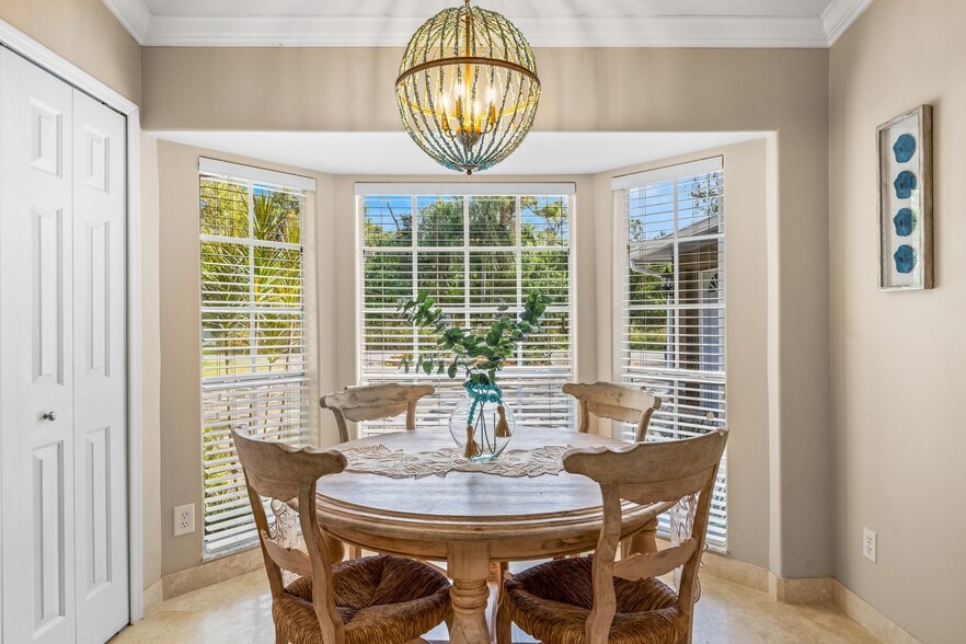 Building Photo - 2635 47th Ave