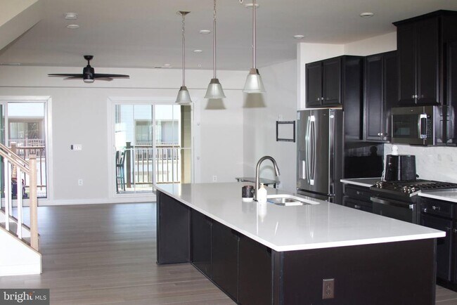 Building Photo - 1697 Dunnington Pl