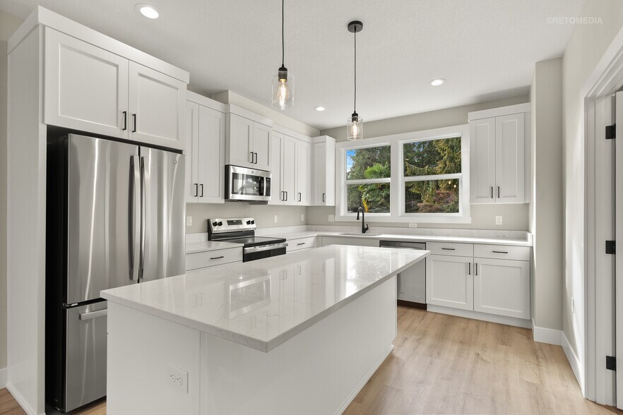 Building Photo - 4243 Verda Ln NE